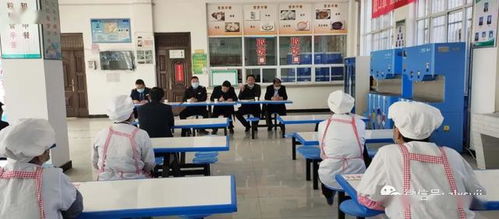 庄浪县朱店镇市场监管所开展学校食堂从业人员 食品安全知识培训